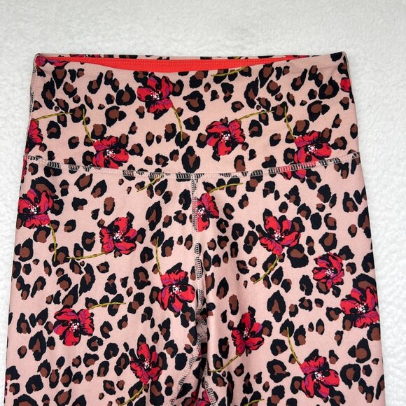 Wildfox | Leopard contender neutral coral ankle leggings Medium - Picture 2 of 9
